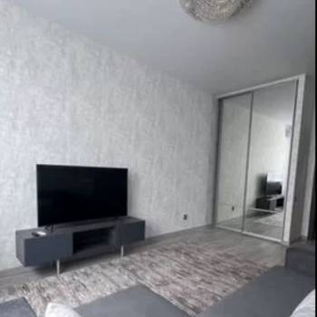 Сдается 2-х комнатная квартира, 65 м²