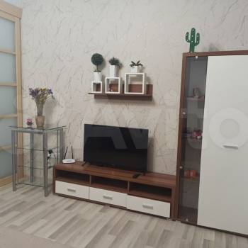 Сдается 1-комнатная квартира, 49 м²