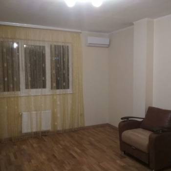 Сдается 1-комнатная квартира, 42 м²