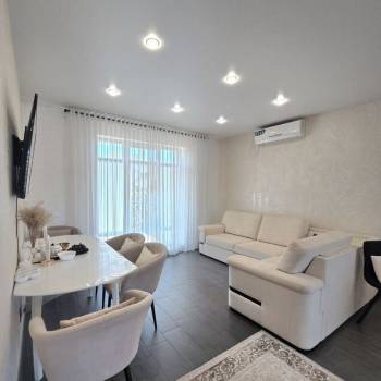 Продается Дом, 180 м²