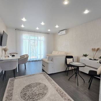 Продается Дом, 180 м²