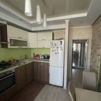 Сдается 1-комнатная квартира, 49 м²