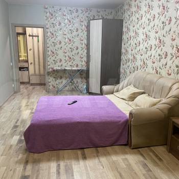 Сдается 1-комнатная квартира, 46 м²