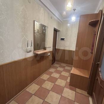 Сдается 1-комнатная квартира, 55 м²