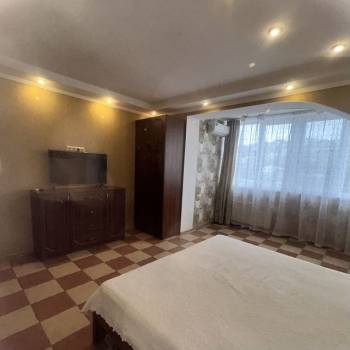 Сдается 1-комнатная квартира, 55 м²