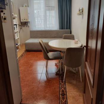 Продается 1-комнатная квартира, 47 м²