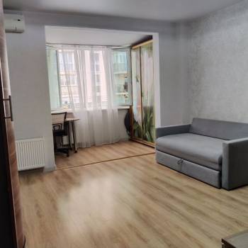 Продается 1-комнатная квартира, 47 м²