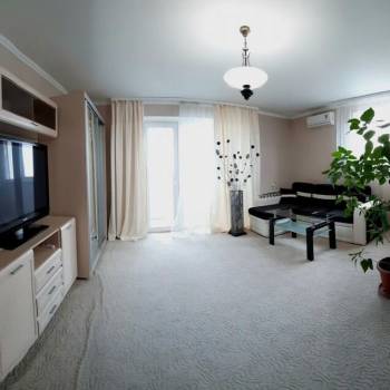 Продается 1-комнатная квартира, 40 м²