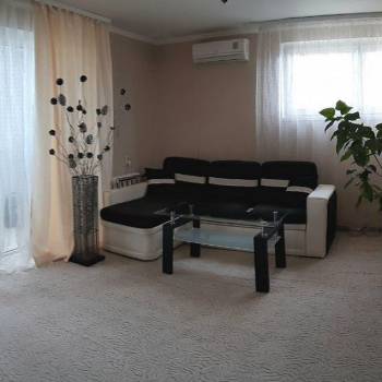 Продается 1-комнатная квартира, 40 м²