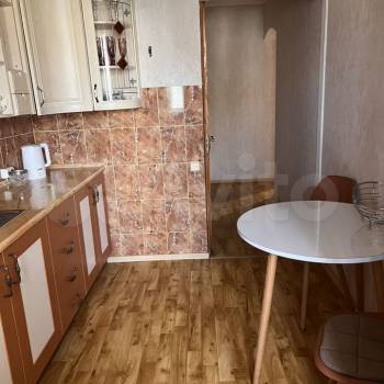 Сдается 2-х комнатная квартира, 65 м²