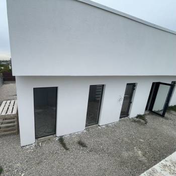 Сдается Нежилое помещение, 150 м²