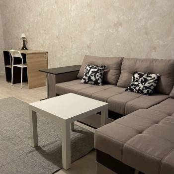 Сдается 1-комнатная квартира, 41 м²