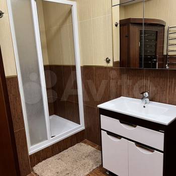 Сдается 2-х комнатная квартира, 80 м²