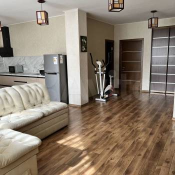 Сдается 2-х комнатная квартира, 80 м²