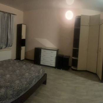 Сдается 1-комнатная квартира, 66 м²