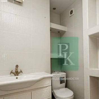 Продается 1-комнатная квартира, 43,6 м²