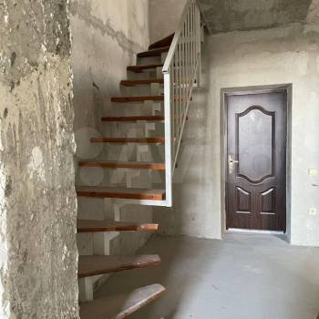 Продается 2-х комнатная квартира, 129 м²