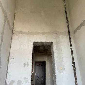Продается 2-х комнатная квартира, 129 м²