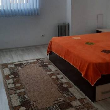 Сдается 2-х комнатная квартира, 75 м²