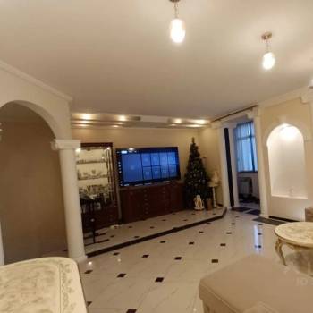 Продается Многокомнатная квартира, 139,2 м²