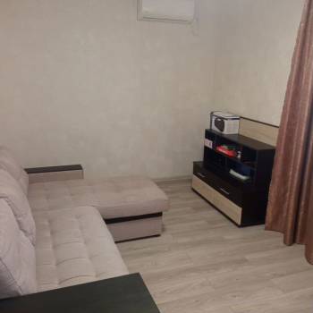 Продается 1-комнатная квартира, 40 м²