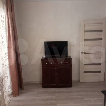 Продается 1-комнатная квартира, 40 м²