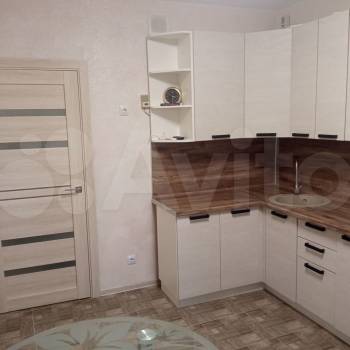 Продается 1-комнатная квартира, 40 м²