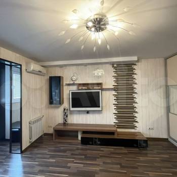 Сдается 2-х комнатная квартира, 60 м²