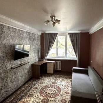 Продается 1-комнатная квартира, 30 м²