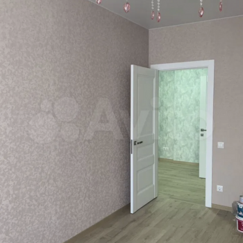 Продается 1-комнатная квартира, 55,6 м²