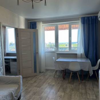 Сдается Многокомнатная квартира, 60 м²