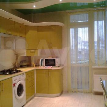 Сдается 1-комнатная квартира, 50 м²