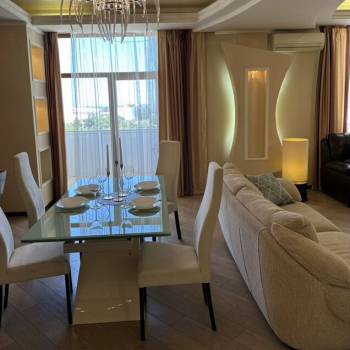 Продается 3-х комнатная квартира, 142,1 м²