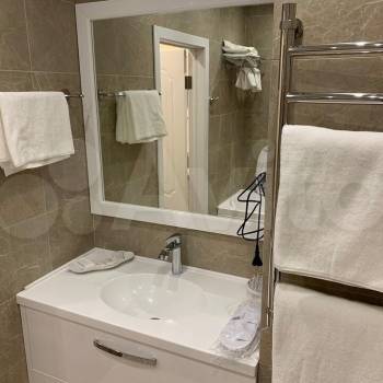 Продается 1-комнатная квартира, 47 м²