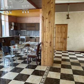 Продается Дом, 190 м²