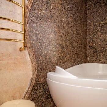 Продается Дом, 305 м²