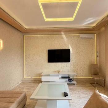 Сдается 2-х комнатная квартира, 76 м²