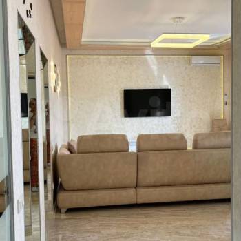 Сдается 2-х комнатная квартира, 76 м²