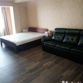 Сдается 1-комнатная квартира, 64 м²