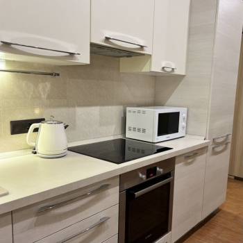 Продается 1-комнатная квартира, 43,6 м²