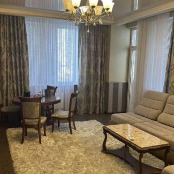 Сдается 2-х комнатная квартира, 95 м²