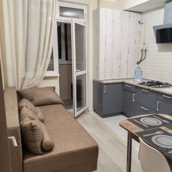 Сдается 1-комнатная квартира, 42 м²