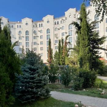 Продается 3-х комнатная квартира, 130 м²
