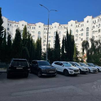 Продается 3-х комнатная квартира, 130 м²