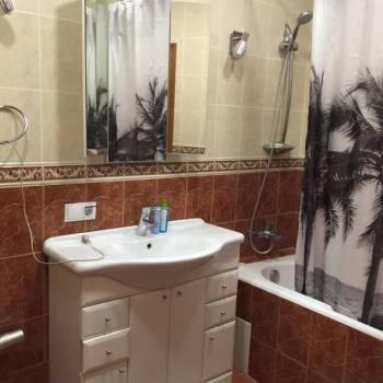 Сдается 1-комнатная квартира, 43 м²