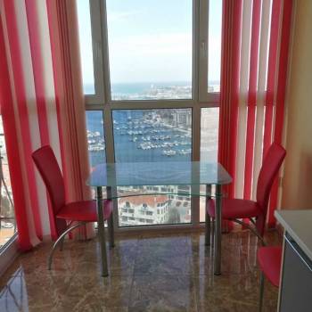 Сдается 1-комнатная квартира, 42 м²