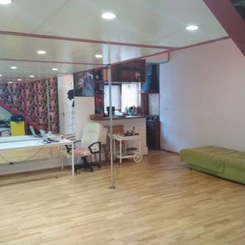 Сдается 1-комнатная квартира, 65 м²