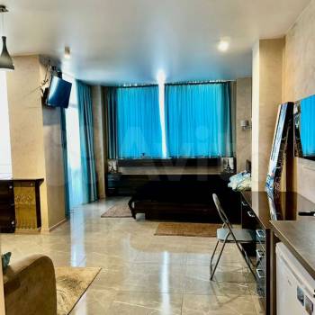 Сдается 1-комнатная квартира, 42 м²