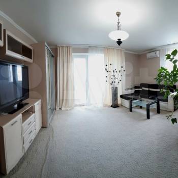 Продается 1-комнатная квартира, 40 м²