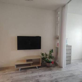 Сдается 1-комнатная квартира, 59 м²